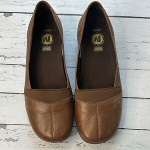 Merrell Brown Leather Flats